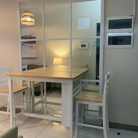 Uptown Parksuites Apartments Tower 1 Bgc By Ph Staycation Manila Exterior photo