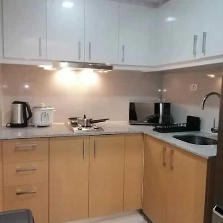 Uptown Parksuites Apartments Tower 1 Bgc By Ph Staycation Manila Exterior photo