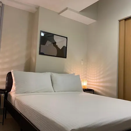 Uptown Parksuites Apartments Tower 1 Bgc By Ph Staycation Manila Exterior photo