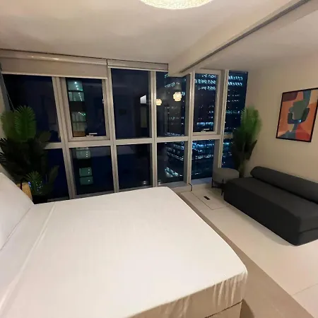 Uptown Parksuites Apartments Tower 1 Bgc By Ph Staycation Manila Exterior photo