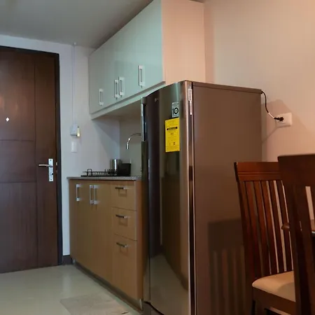 Uptown Parksuites Apartments Tower 1 Bgc By Ph Staycation Manila Exterior photo