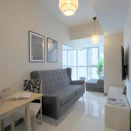 Uptown Parksuites Apartments Tower 1 Bgc By Ph Staycation Manila Exterior photo