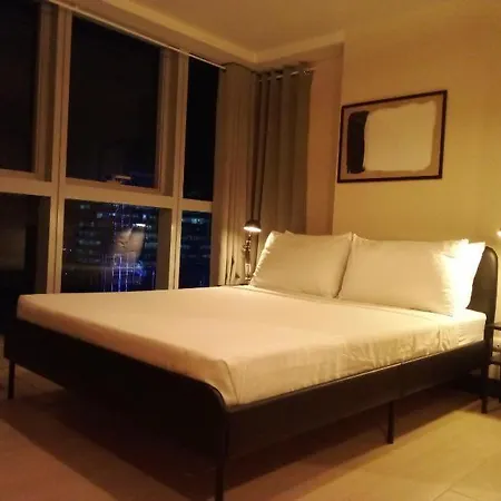 Uptown Parksuites Apartments Tower 1 Bgc By Ph Staycation Manila Exterior photo