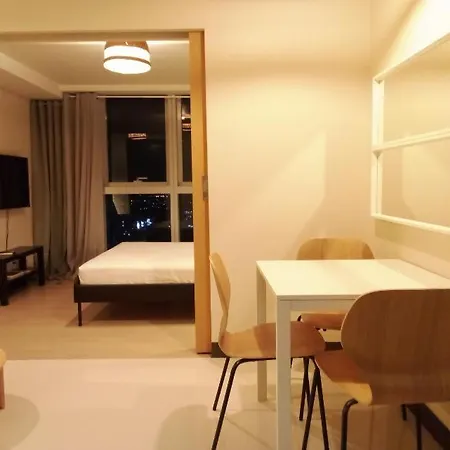 Uptown Parksuites Apartments Tower 1 Bgc By Ph Staycation Manila Exterior photo