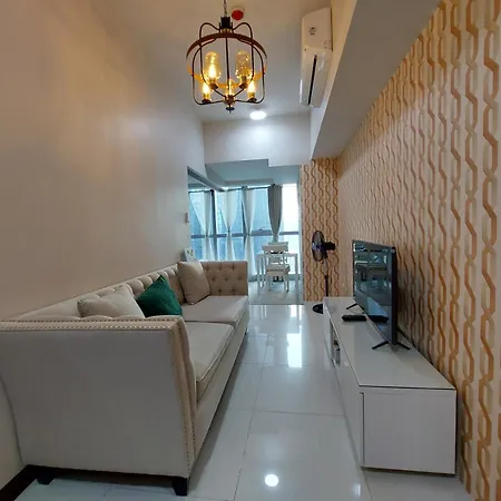 Uptown Parksuites Apartments Tower 1 Bgc By Ph Staycation Manila Exterior photo