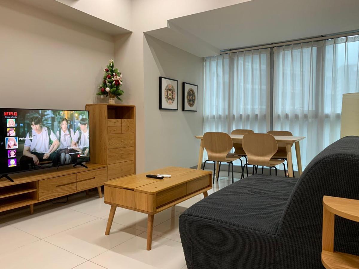 Apartment Uptown Parksuites Tower 1 Bgc By Ph Staycation *