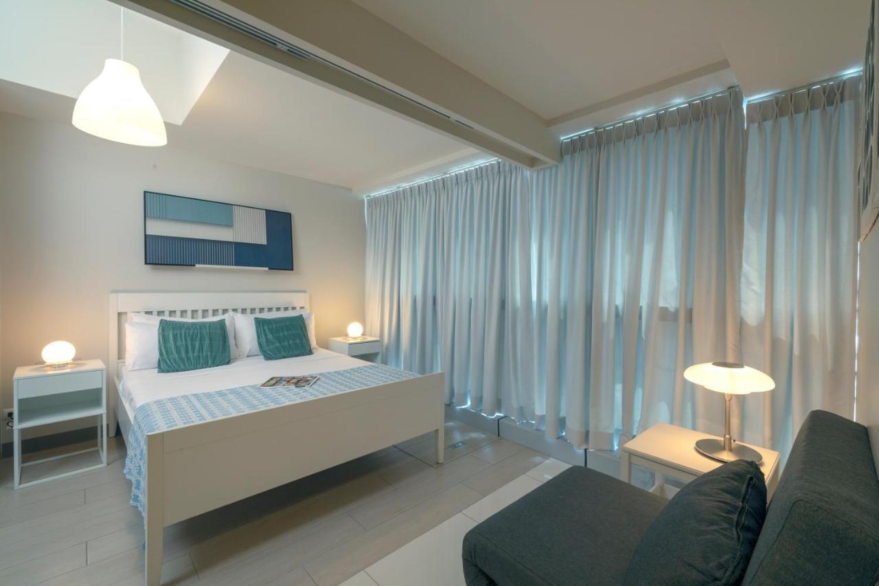Uptown Parksuites Tower 1 Bgc By Ph Staycation