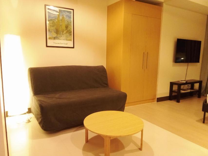 Uptown Parksuites Tower 1 Bgc By Ph Staycation Manila