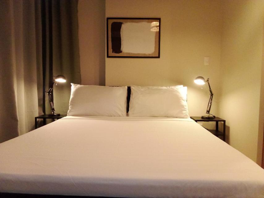 Uptown Parksuites Tower 1 Bgc By Ph Staycation