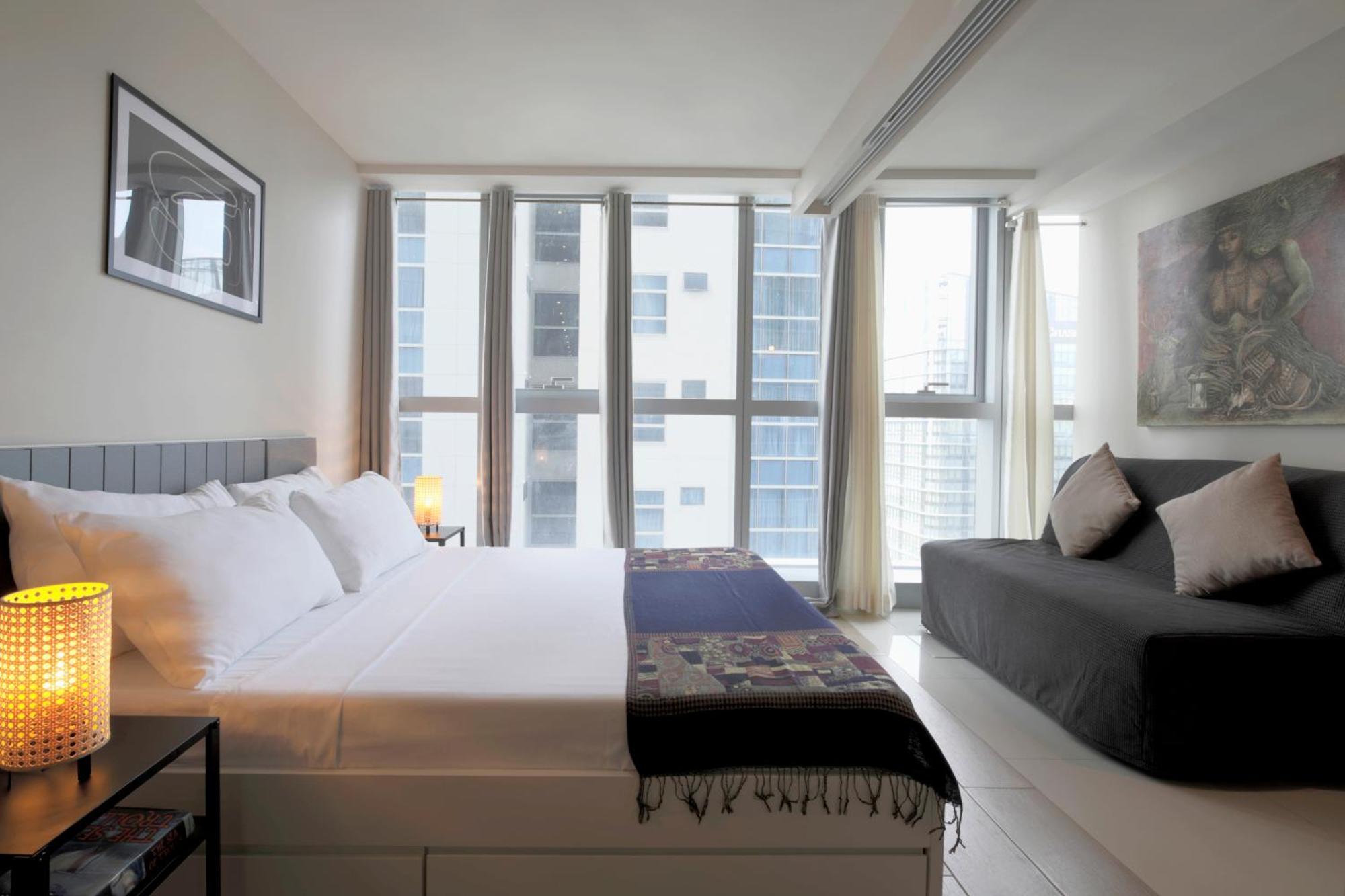 Apartment Uptown Parksuites Tower 1 Bgc By Ph Staycation