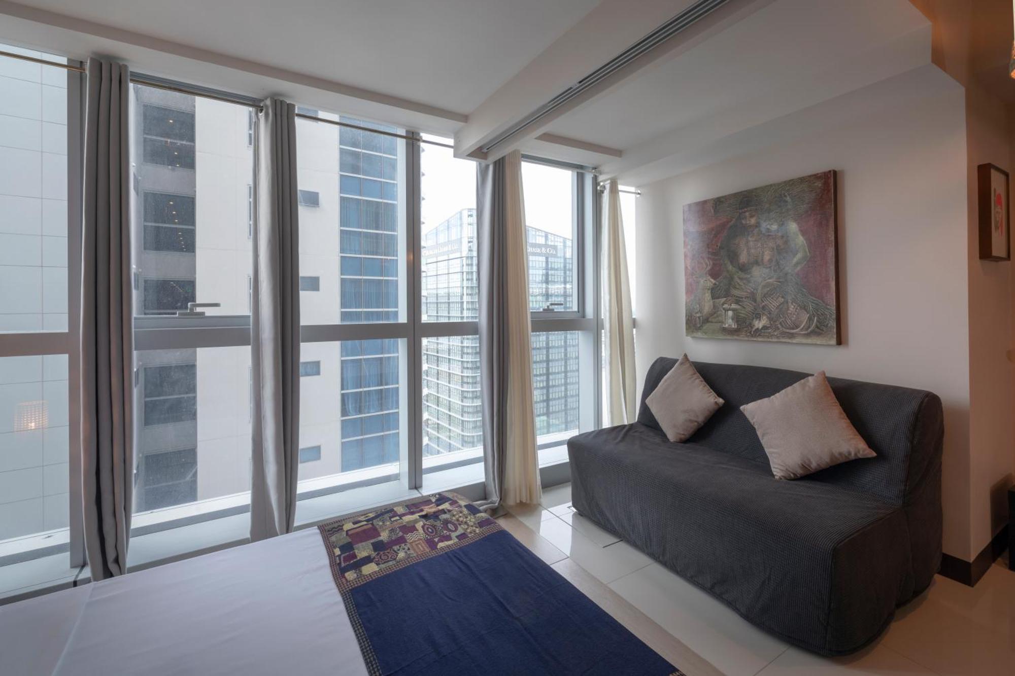 Apartment Uptown Parksuites Tower 1 Bgc By Ph Staycation