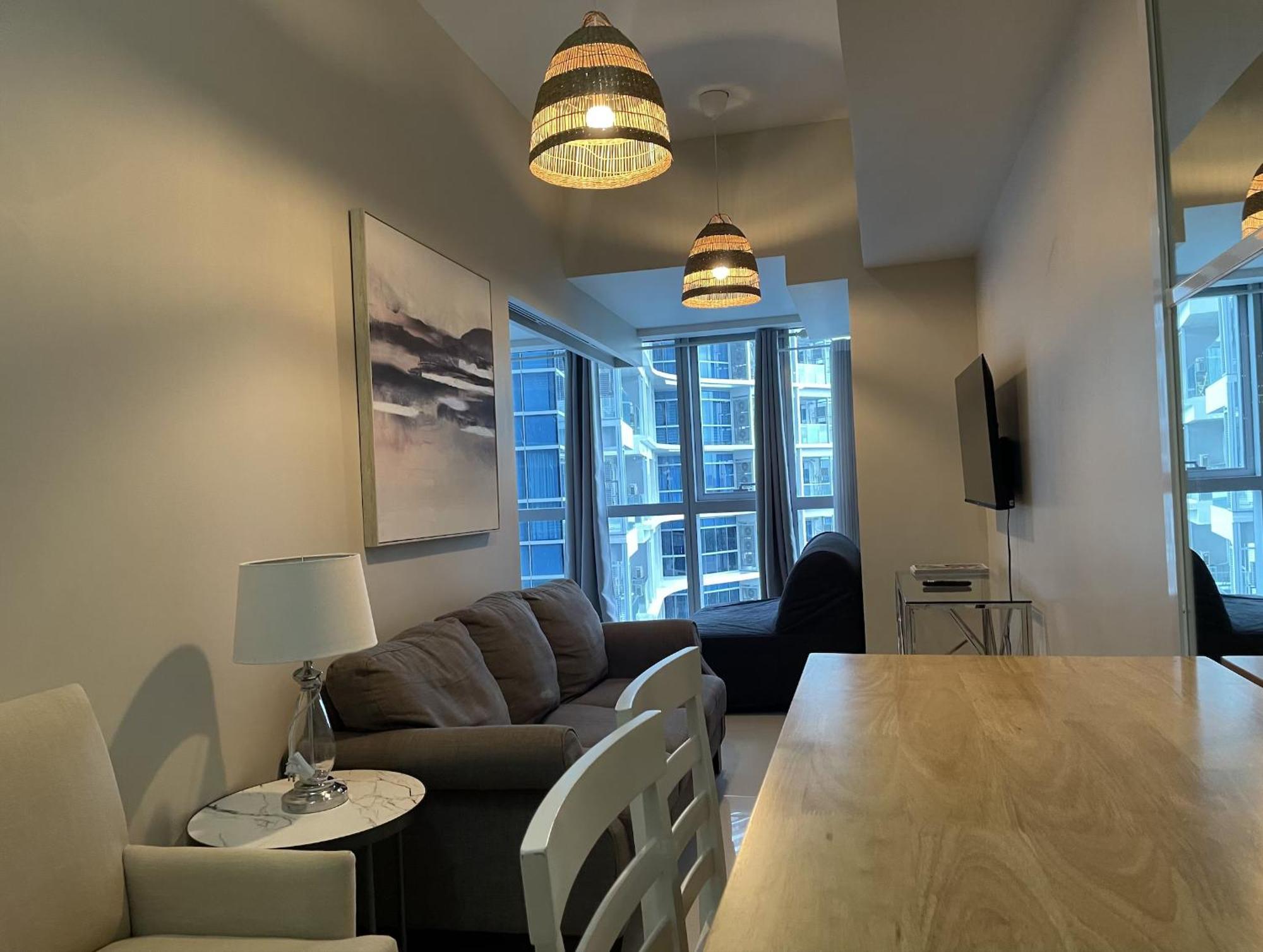 Uptown Parksuites Tower 1 Bgc By Ph Staycation Apartment *